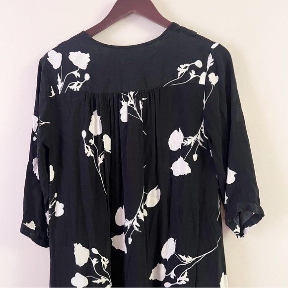ba&sh Black Floral V-neck Crepe Lady Dress Mini Length Size Medium Flowy - Picture 9 of 11